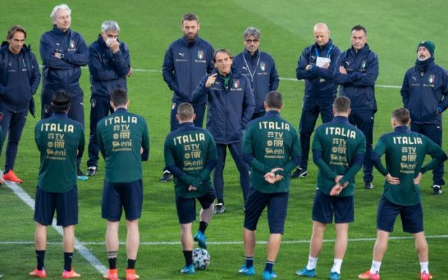 开云下载-【揭秘】曼奇尼不再沉默，被迫辞职只因足协冷暴力？