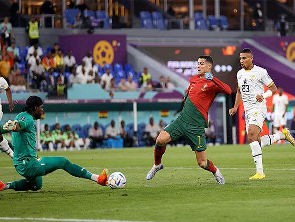 开云APP-世界杯小组赛怪相：互交白卷不少 半场挂零常态