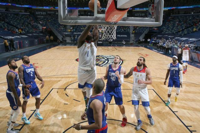 惨败鹈鹕暴露快艇顽疾，莱昂纳德罕见朝队友发飙