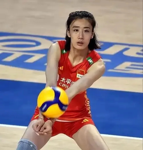开云下载-联赛说话！中国女排副攻该这么选：王媛媛高意稳坐，新人上位|国家队|拦网|金佳宝|北京女排|杨佳_新浪体育_新浪新闻